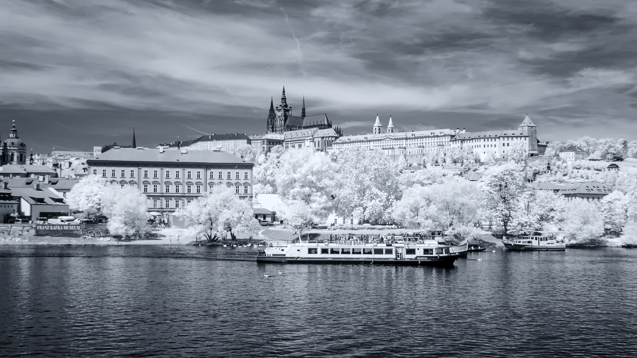 Nikon D5200 + Nikon AF-S DX Nikkor 18-300mm F3.5-5.6G ED VR sample photo. Prague, czech republic (infrared) photography