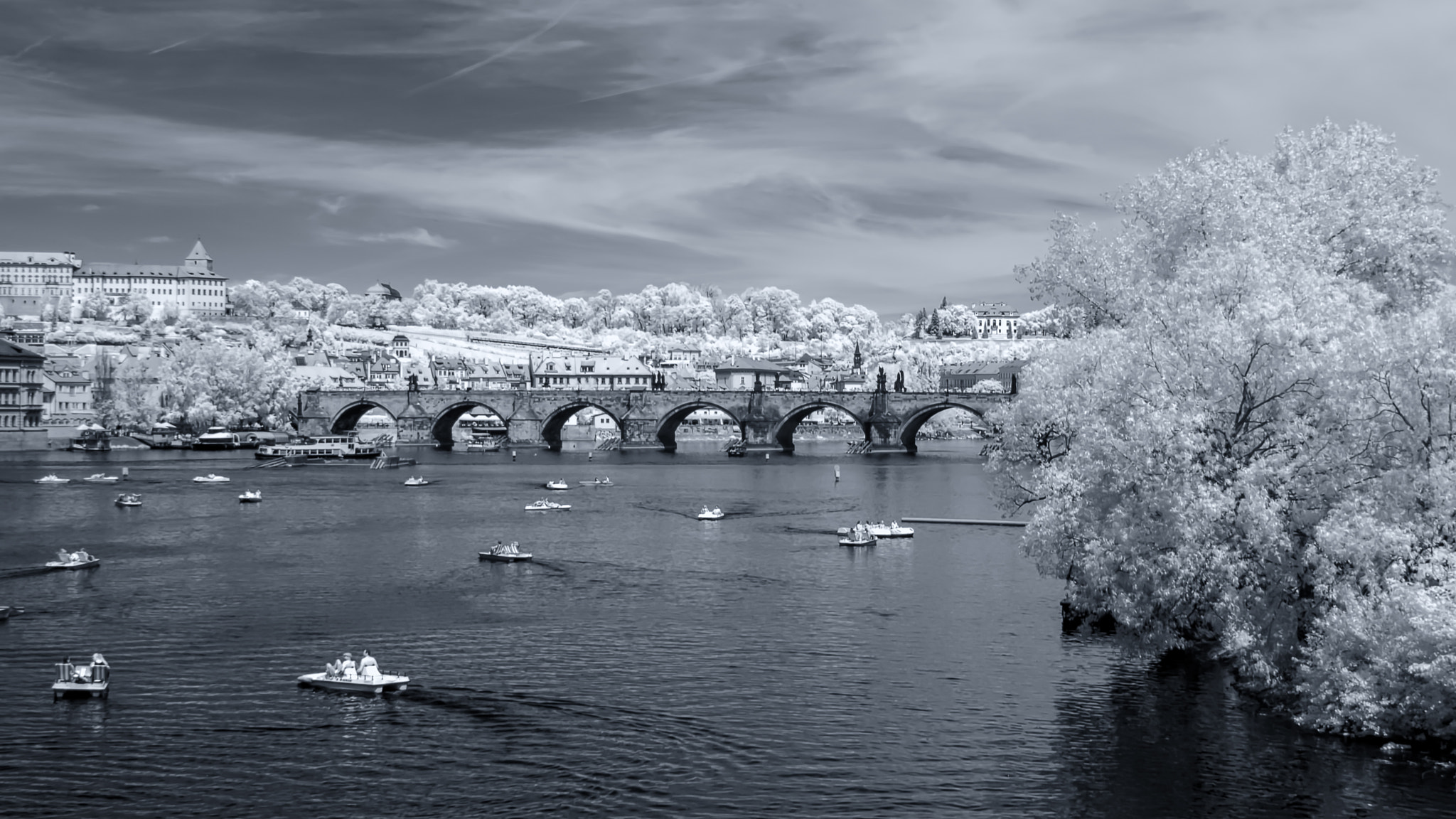 Nikon D5200 + Nikon AF-S DX Nikkor 18-300mm F3.5-5.6G ED VR sample photo. Prague, czech republic (infrared) photography