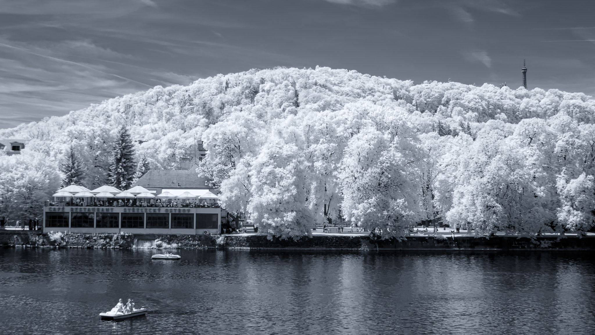 Nikon D5200 + Nikon AF-S DX Nikkor 18-300mm F3.5-5.6G ED VR sample photo. Prague, czech republic (infrared) photography