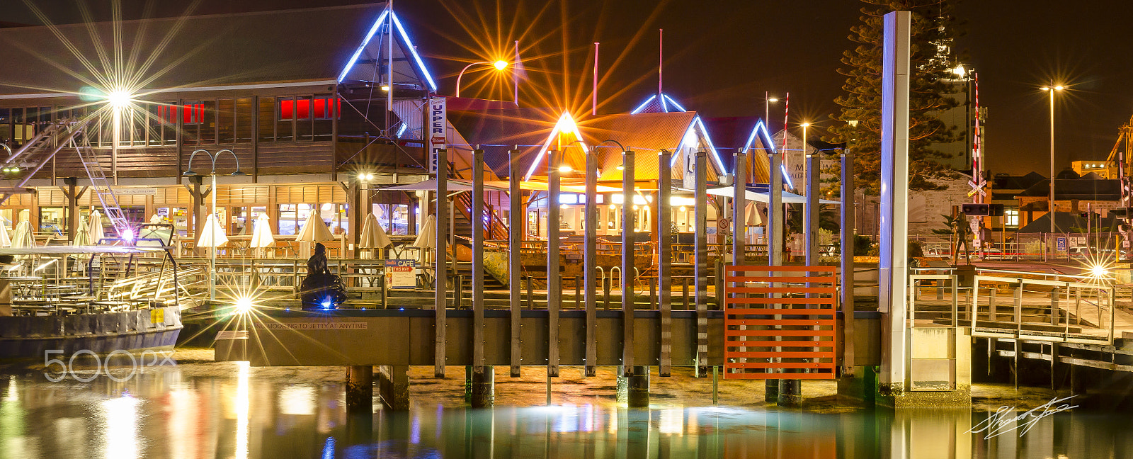 Nikon D7000 + Sigma 50mm F1.4 DG HSM Art sample photo. Night reflections of fremantle photography