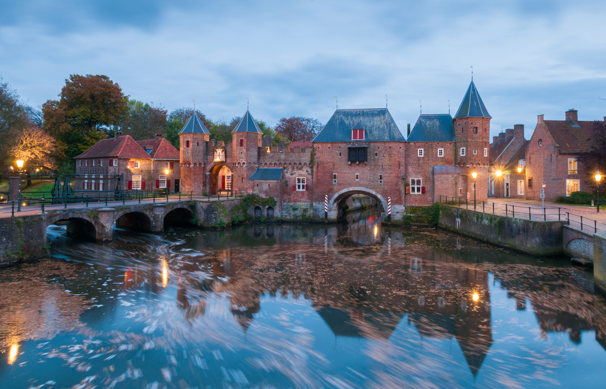 Nikon AF-S Nikkor 17-35mm F2.8D ED-IF sample photo. Koppelpoort amersfoort photography
