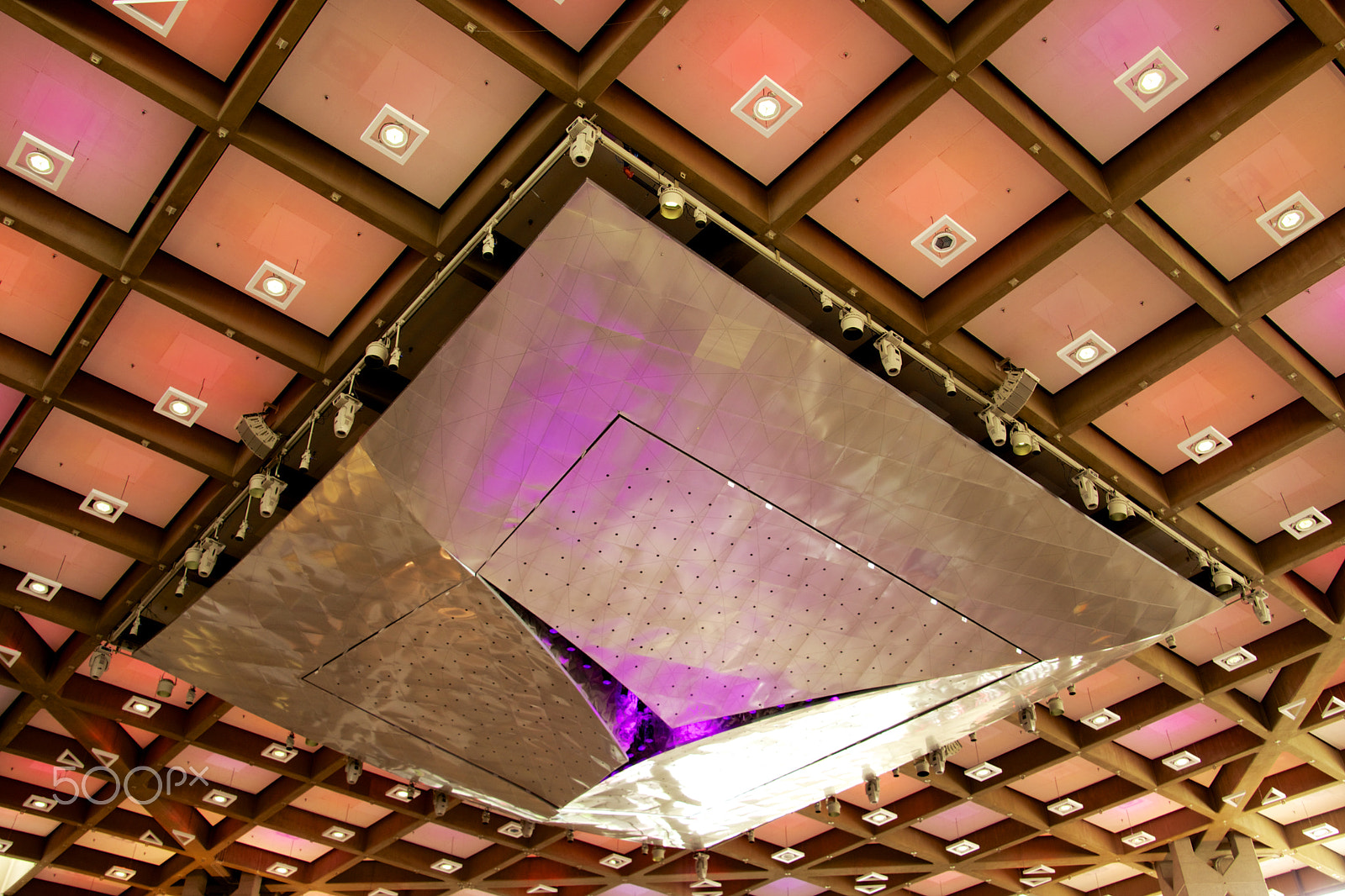 Tamron 18-270mm F3.5-6.3 Di II PZD sample photo. Ceiling photography