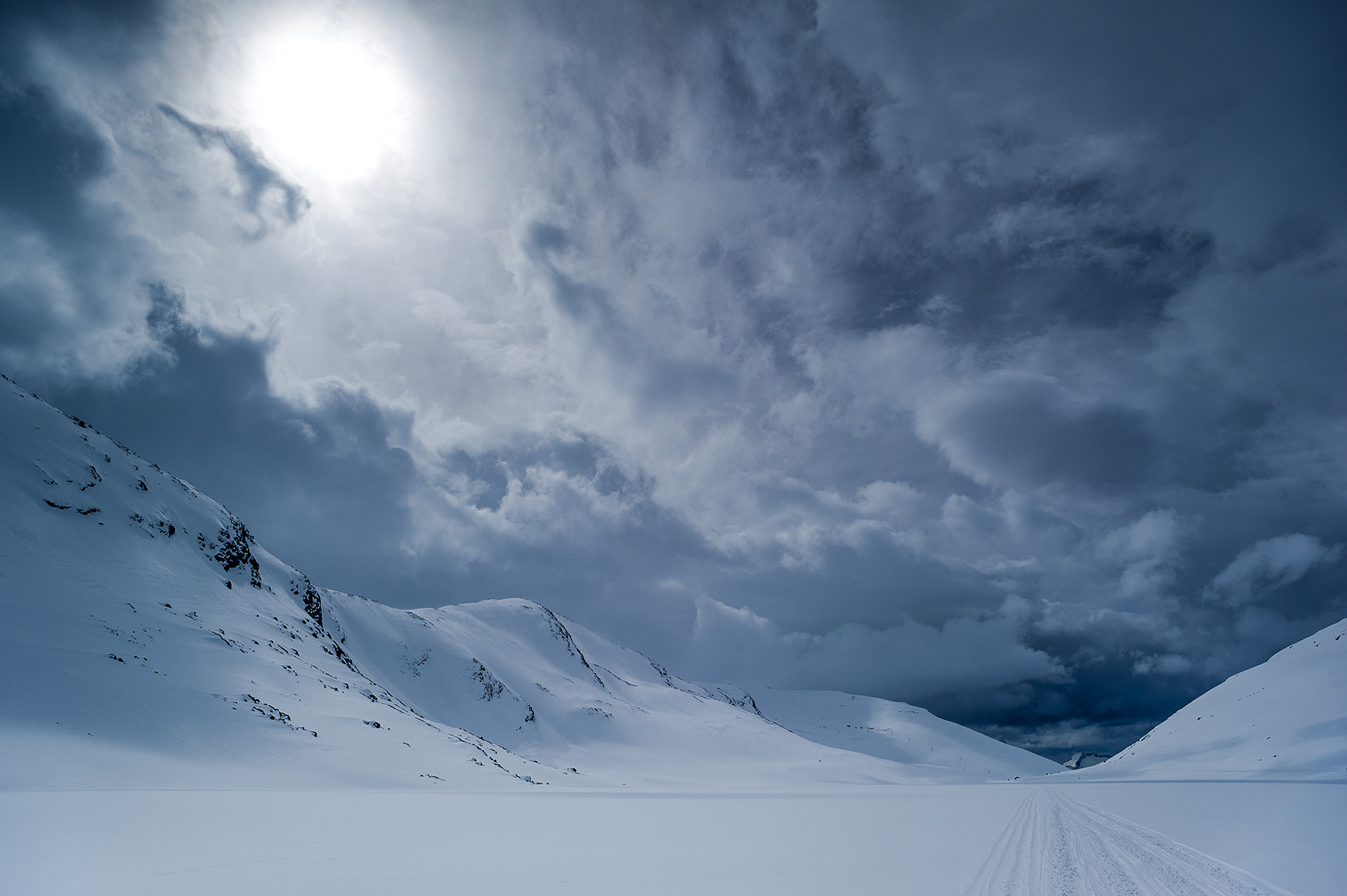 Nikon D3S + Nikon AF Nikkor 20mm F2.8D sample photo. Tystigbreen photography