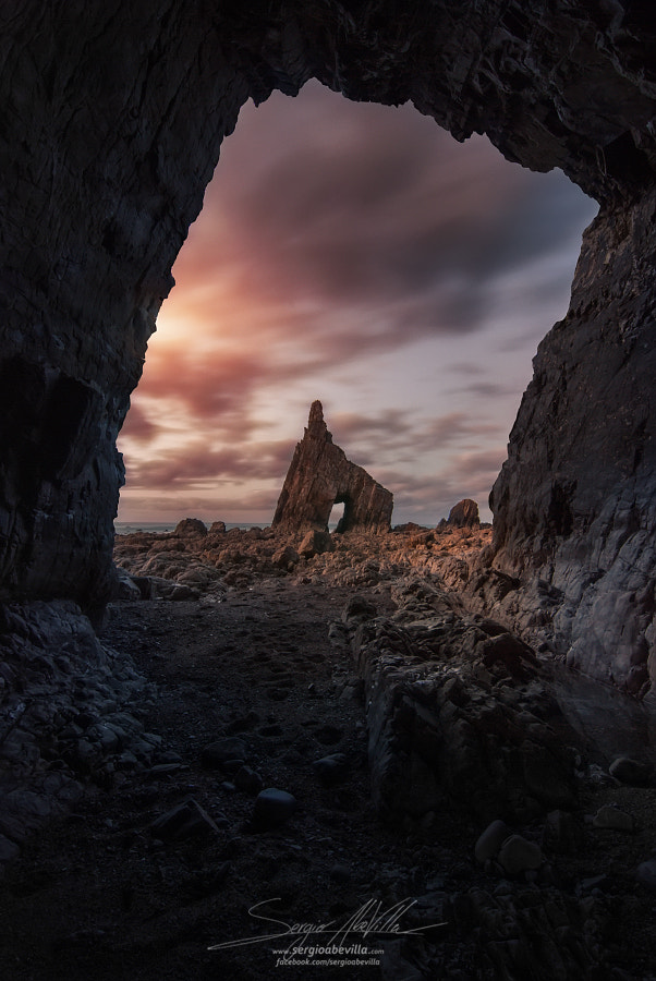 Nikon D80 sample photo. The darkness of the cave photography