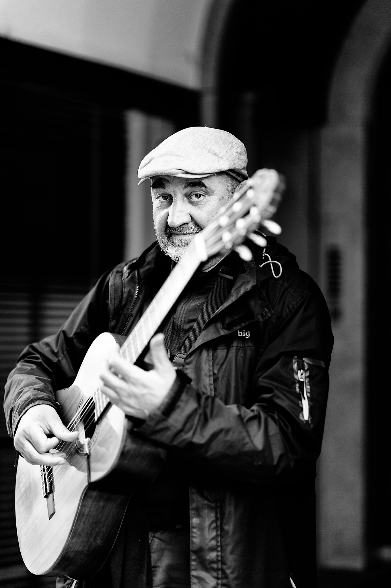Nikon D3S + Nikon AF-S Nikkor 85mm F1.4G sample photo. Pete - le guitariste photography