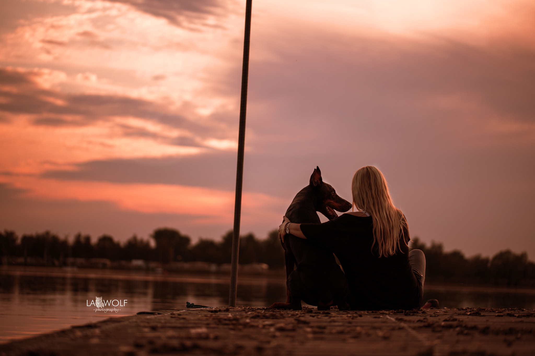 Nikon D5 sample photo. #shantithedoberman with mommy at the lake photography