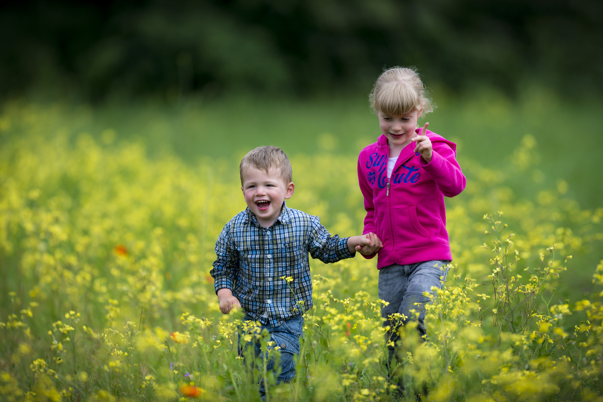 Nikon D800 + Nikon AF-S Nikkor 400mm F2.8G ED VR II sample photo. Niece and nephew photography