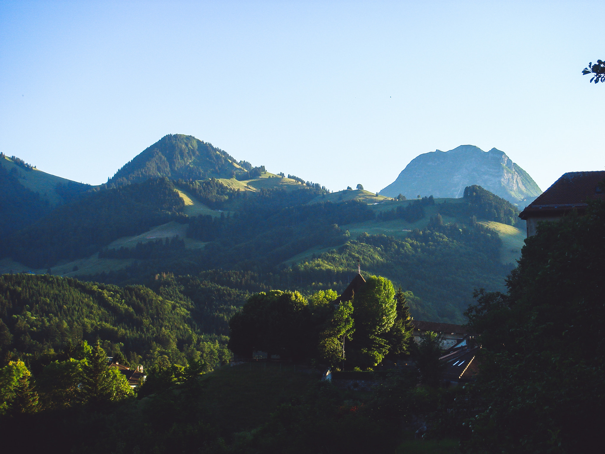 Sony DSC-T9 sample photo. Switzerland's mountains photography