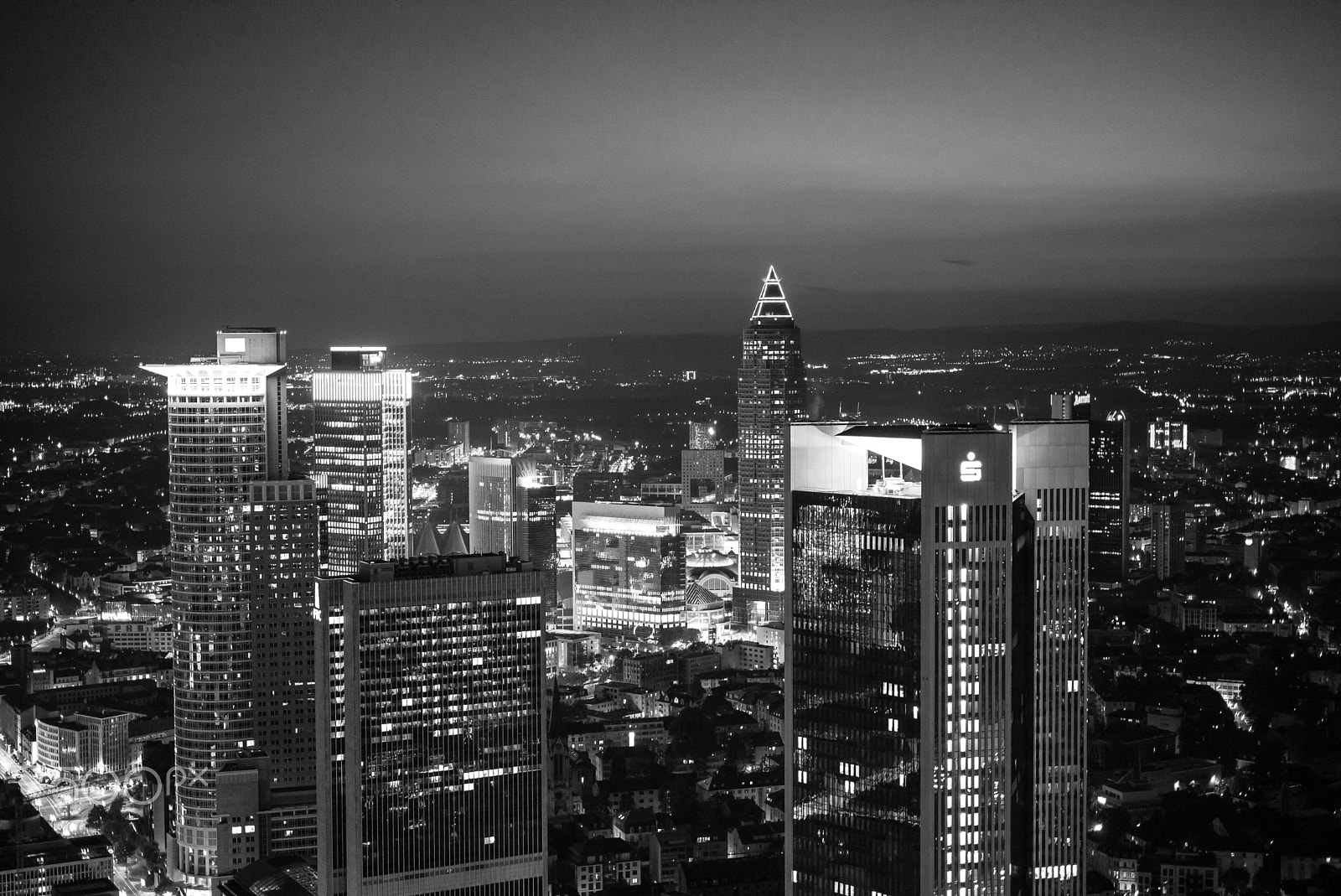 Leica APO-Summicron-M 50mm F2 ASPH sample photo. Frankfurt by night photography