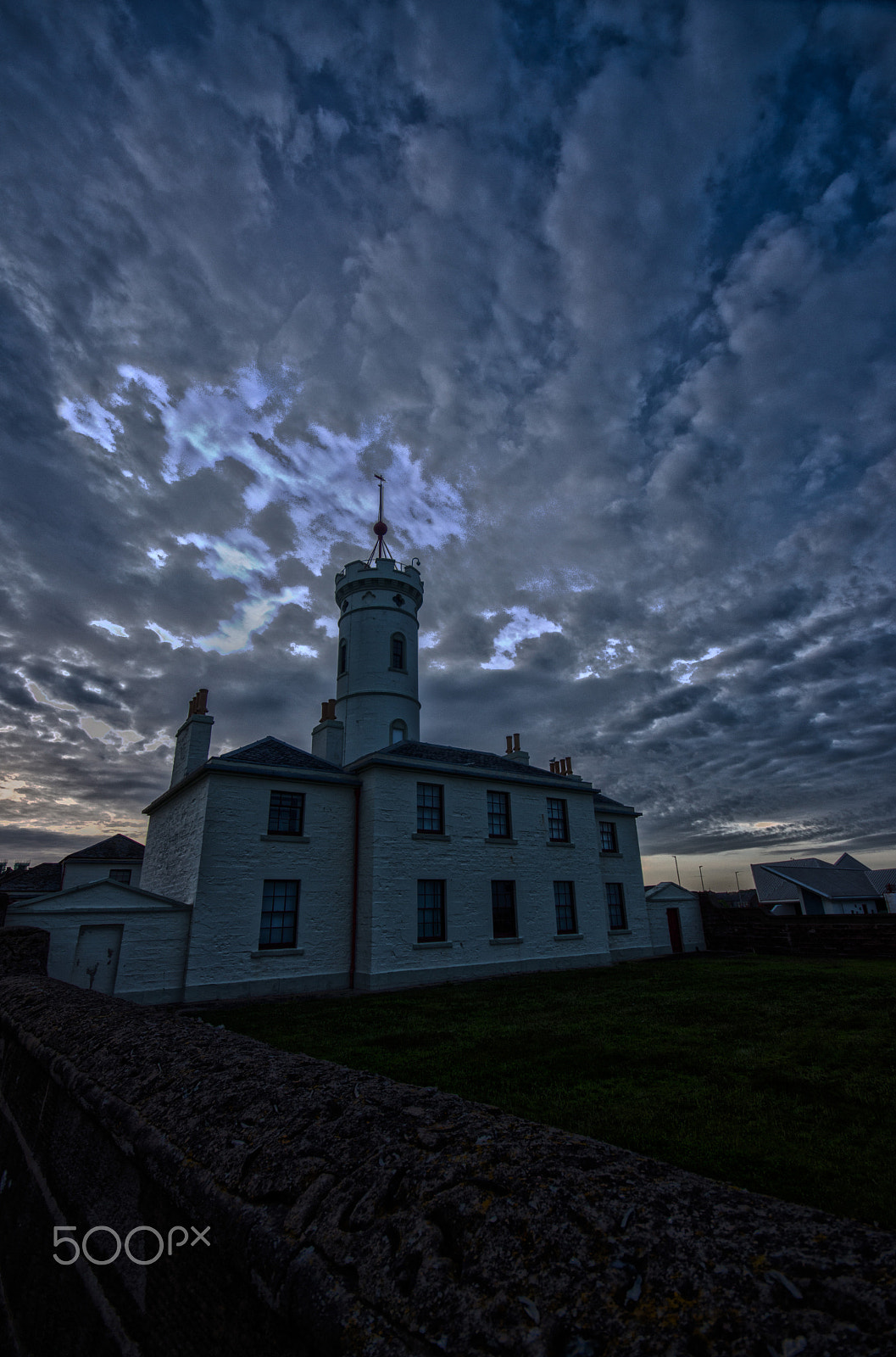 Sigma AF 10-20mm F4-5.6 EX DC sample photo. Signal tower twilight photography