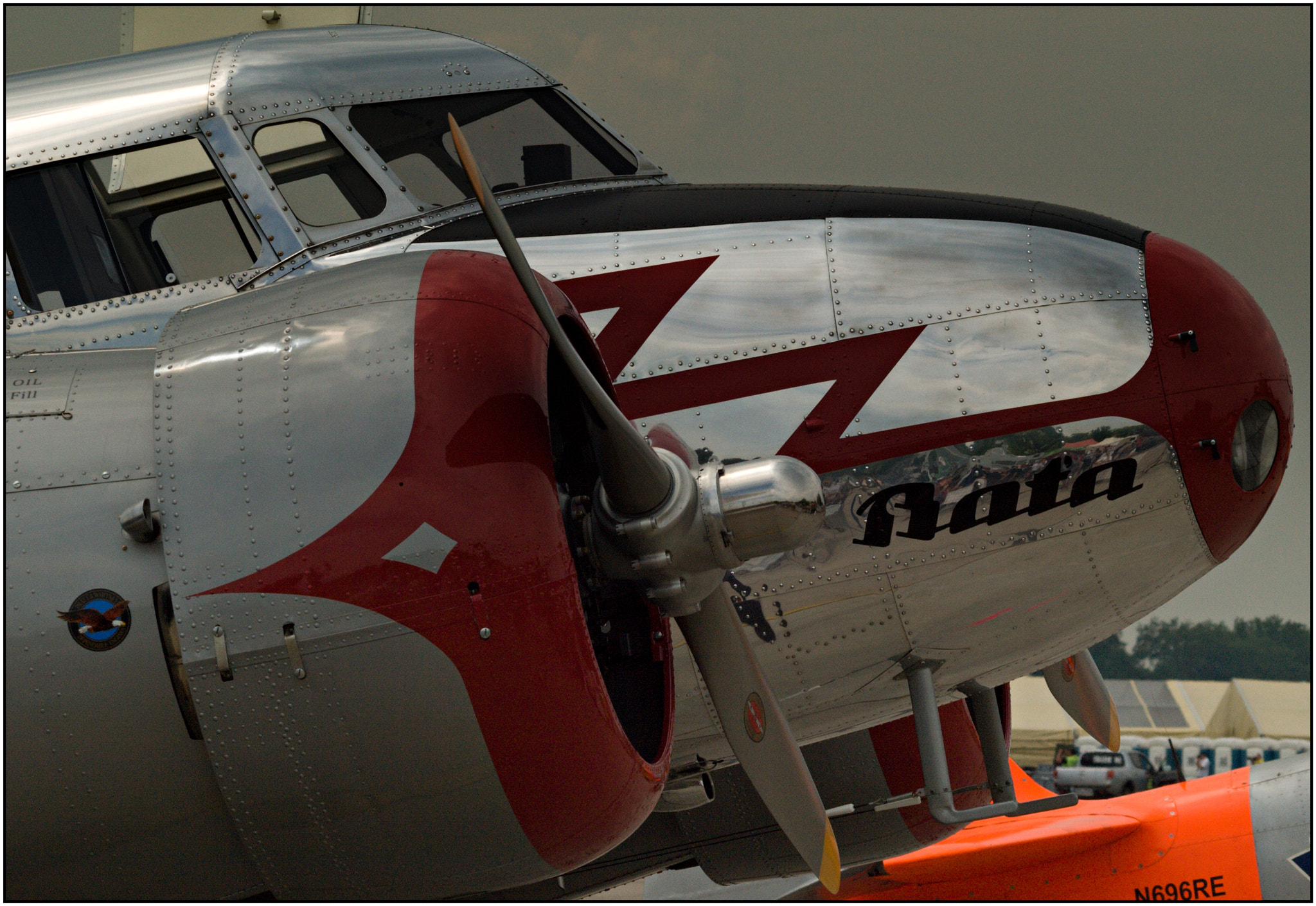 70.00 - 300.00 mm f/4.0 - 5.6 sample photo. The bata plane.. photography