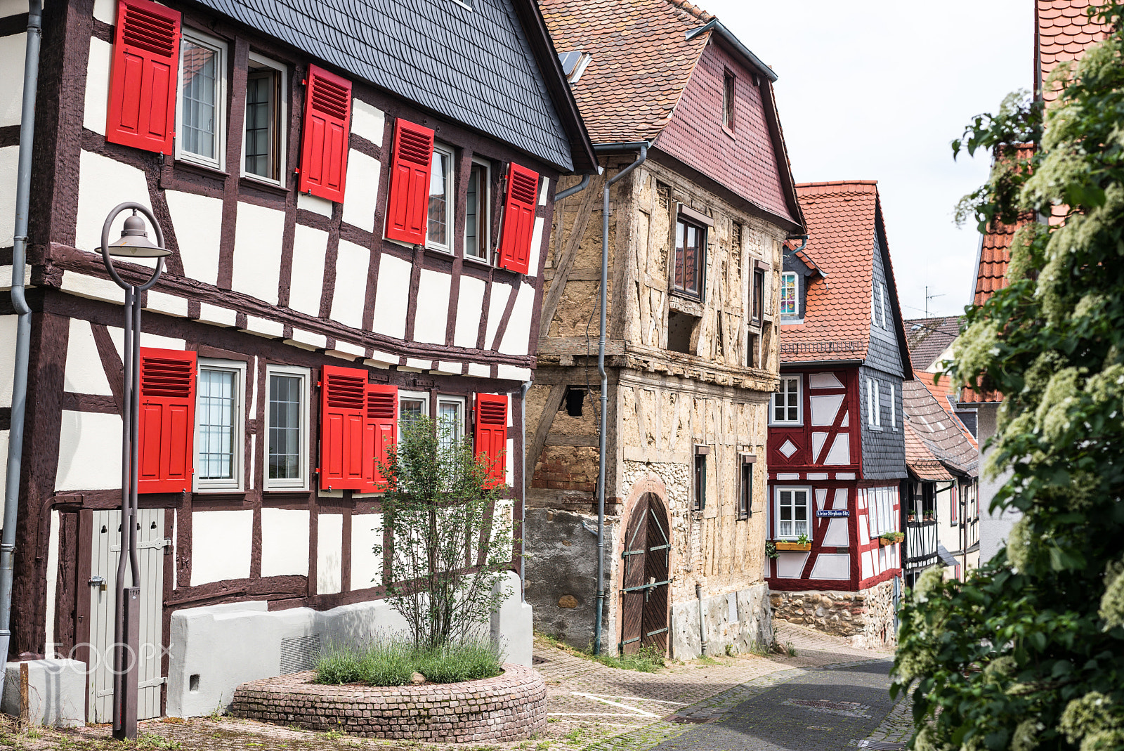 Leica APO-Summicron-M 50mm F2 ASPH sample photo. Old town photography