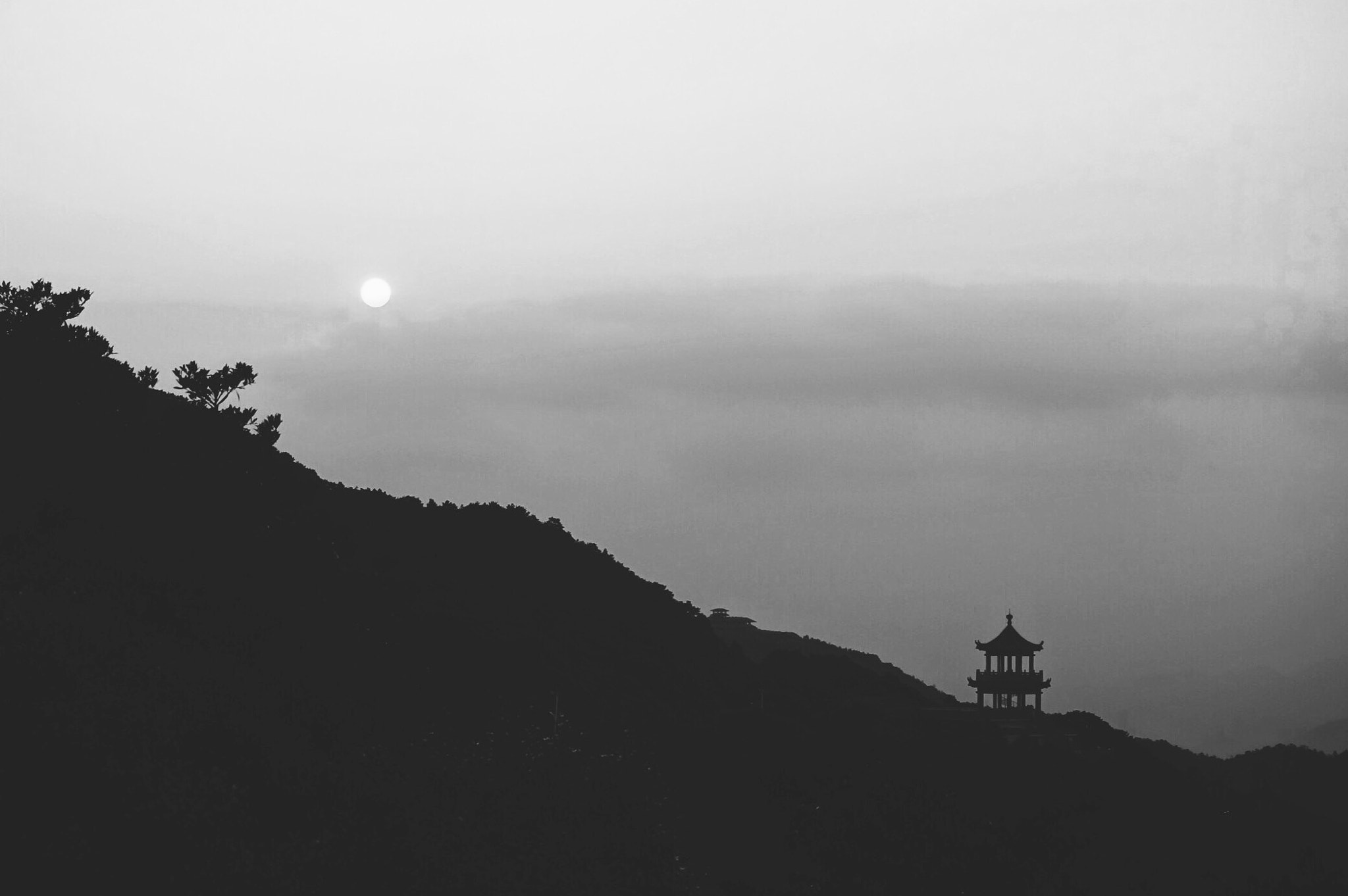 Sony Alpha NEX-5T + Sony E 18-50mm F4-5.6 sample photo. Mountain photography