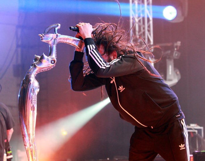 Canon EOS 500D (EOS Rebel T1i / EOS Kiss X3) + Canon EF 70-200mm F4L IS USM sample photo. Korn concert in kiev photography