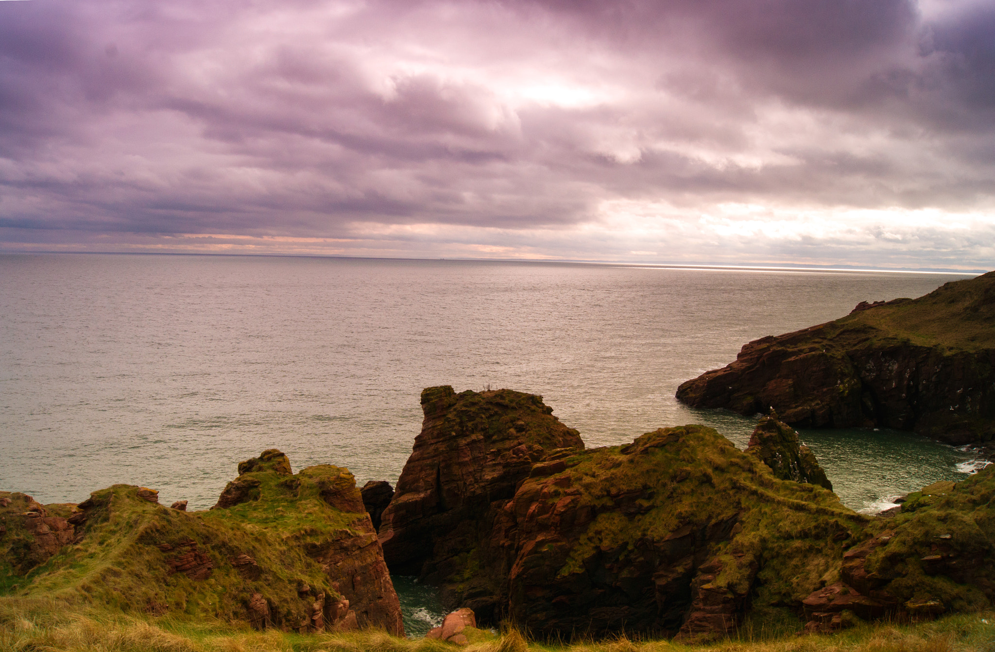 Sony Alpha DSLR-A450 + Sony DT 18-55mm F3.5-5.6 SAM sample photo. Seaton cliffs photography