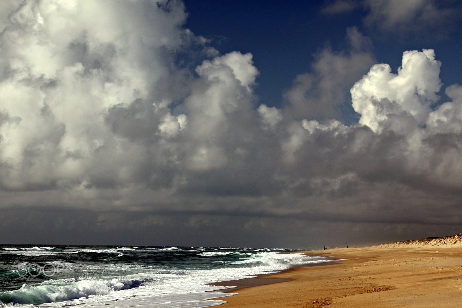 Canon TS-E 90mm F2.8 Tilt-Shift sample photo. Big clouds photography