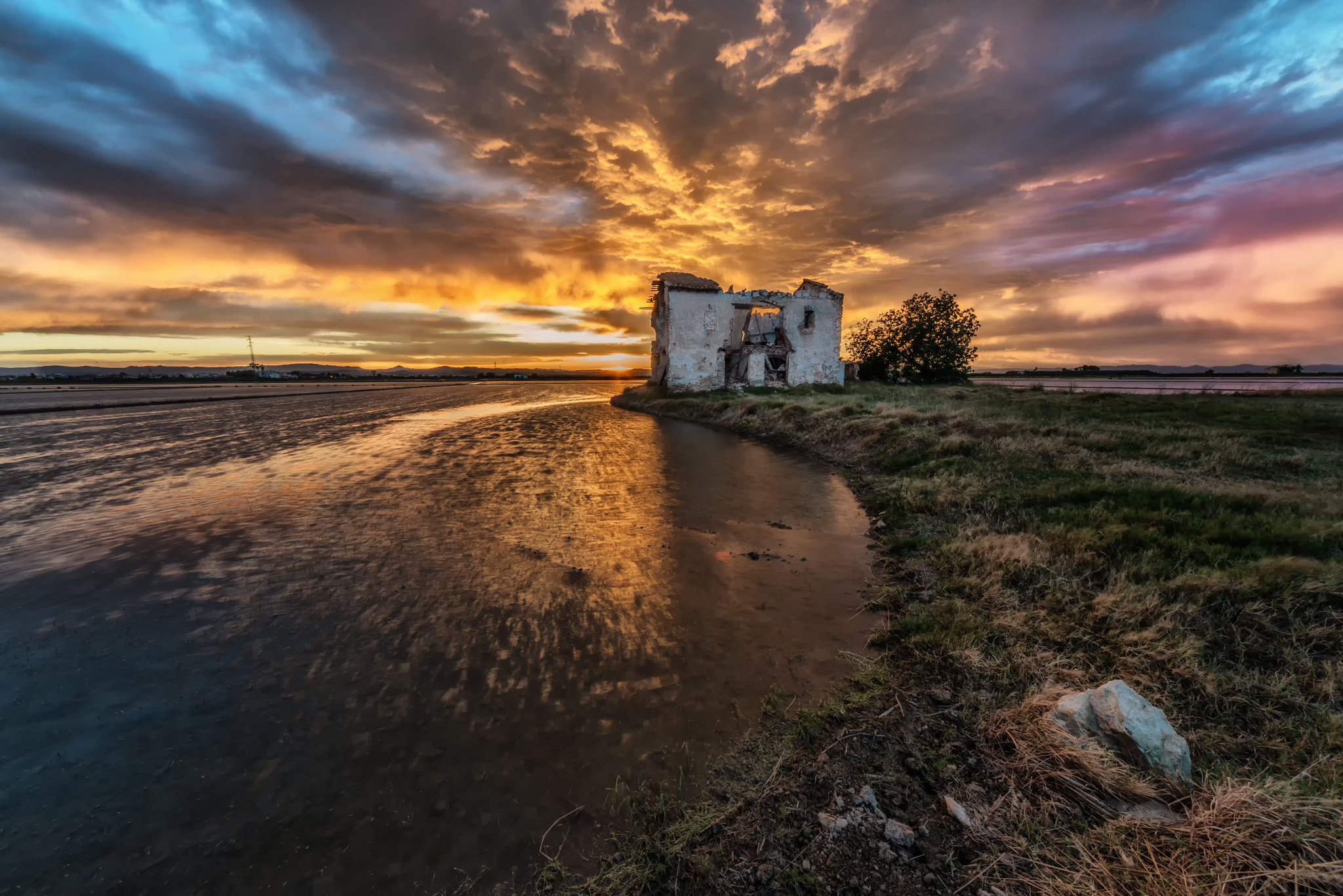 Sigma 12-24mm F4.5-5.6 EX DG Aspherical HSM sample photo. Casa pineda photography