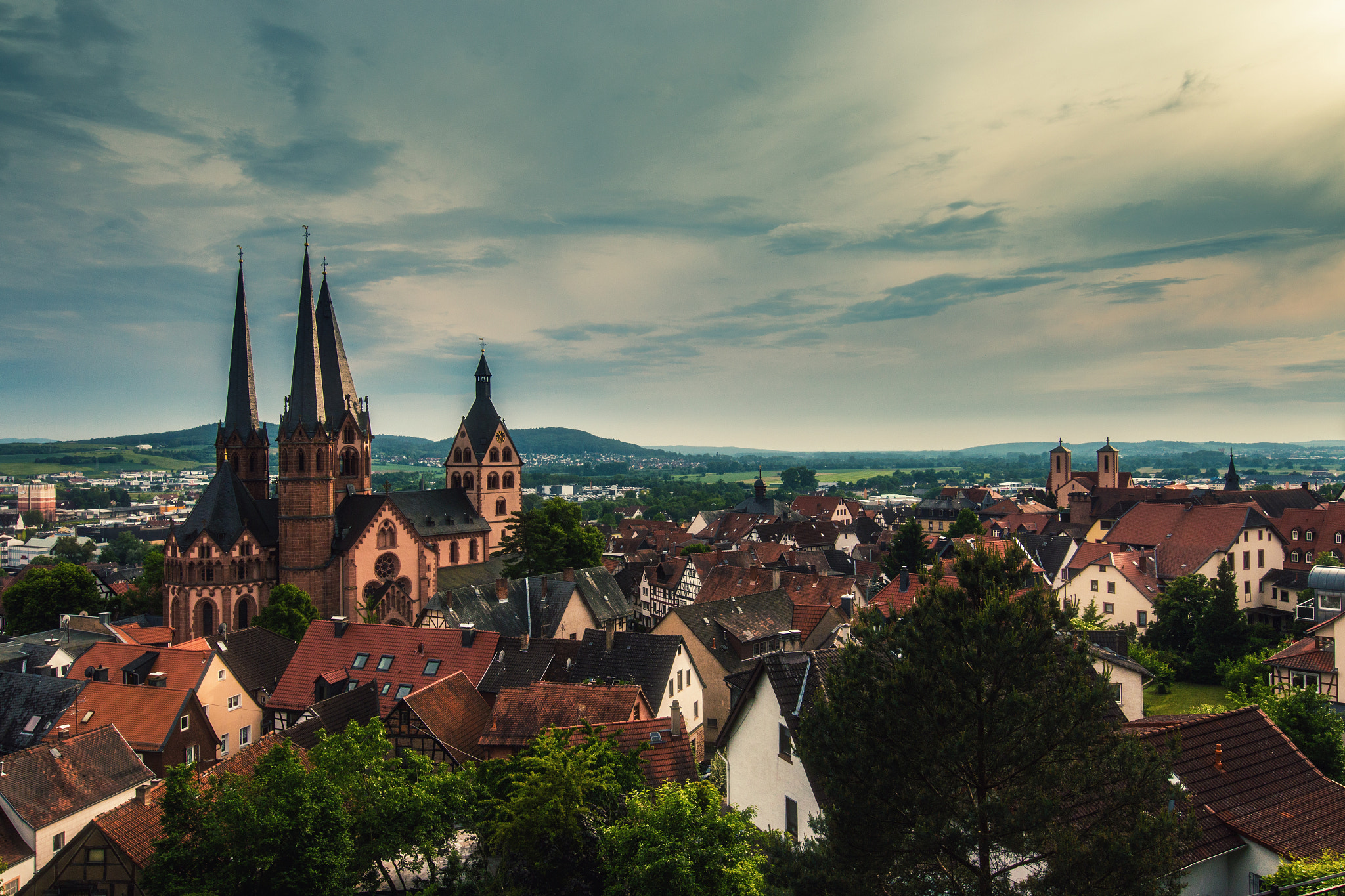 Canon EOS 70D + Canon EF 300mm f/2.8L sample photo. Marienkirche (gelnhausen) photography