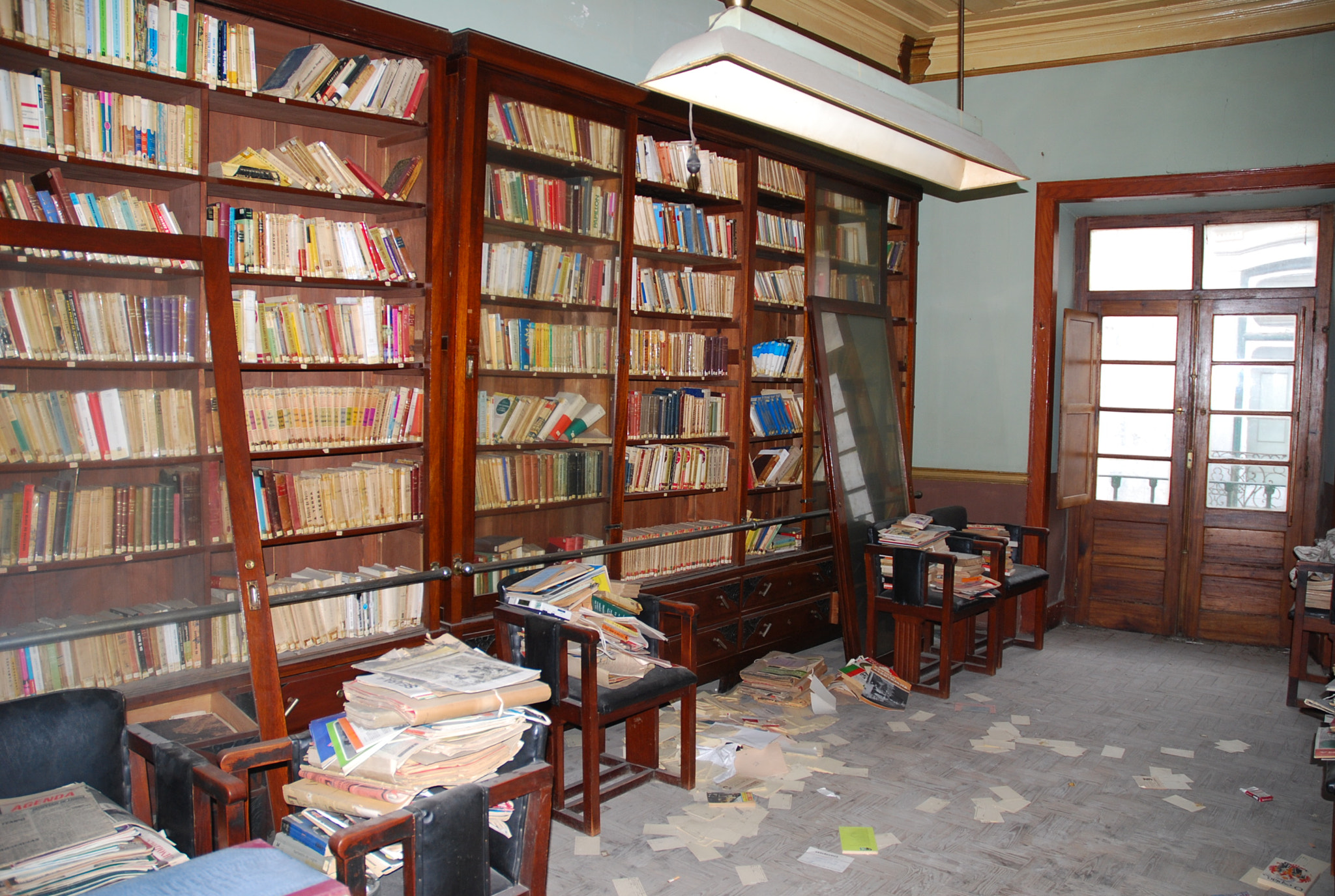 Nikon D40X sample photo. Abandoned culture photography