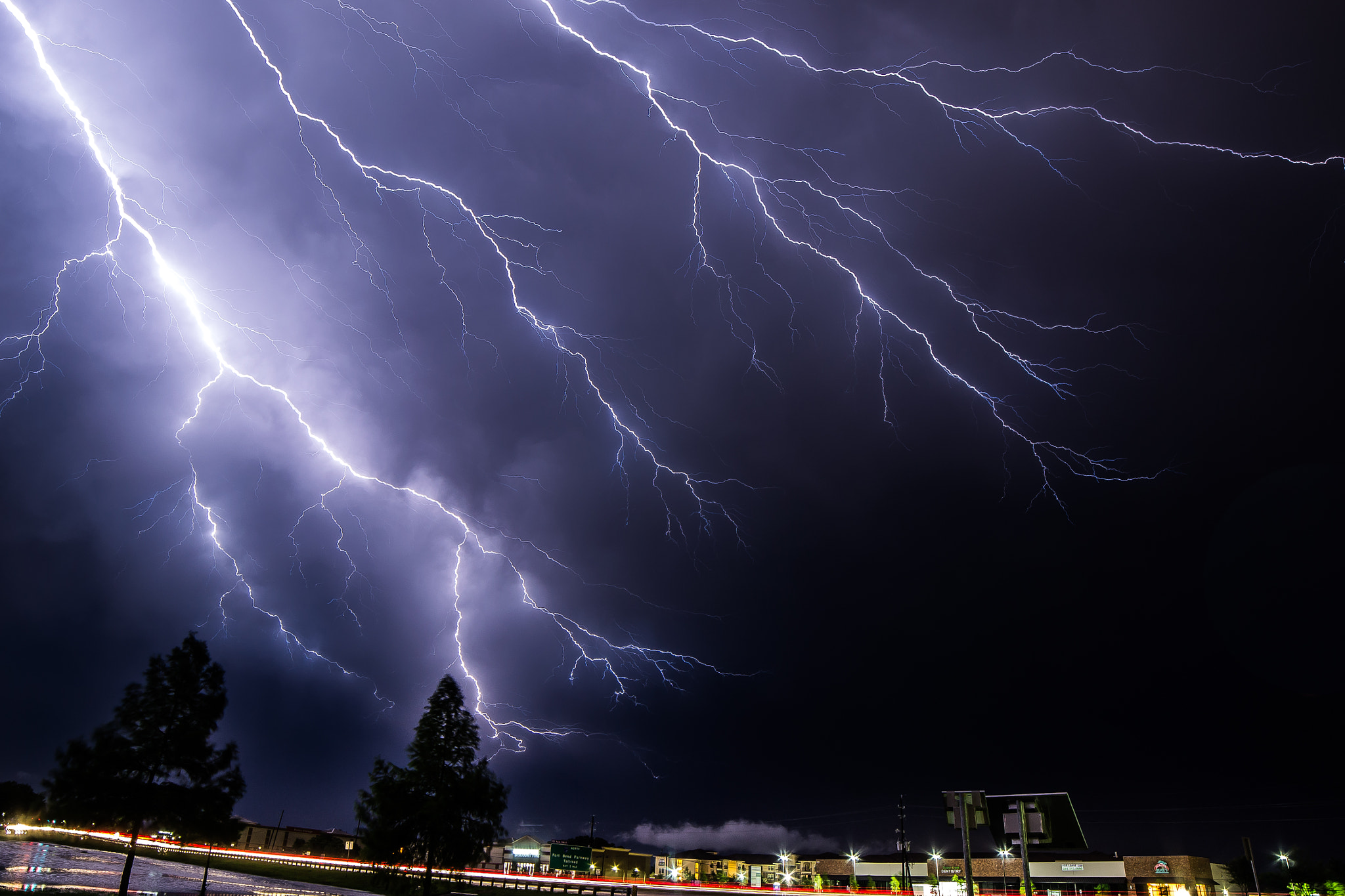 Samyang 14mm F2.8 ED AS IF UMC sample photo. Deadly storm photography