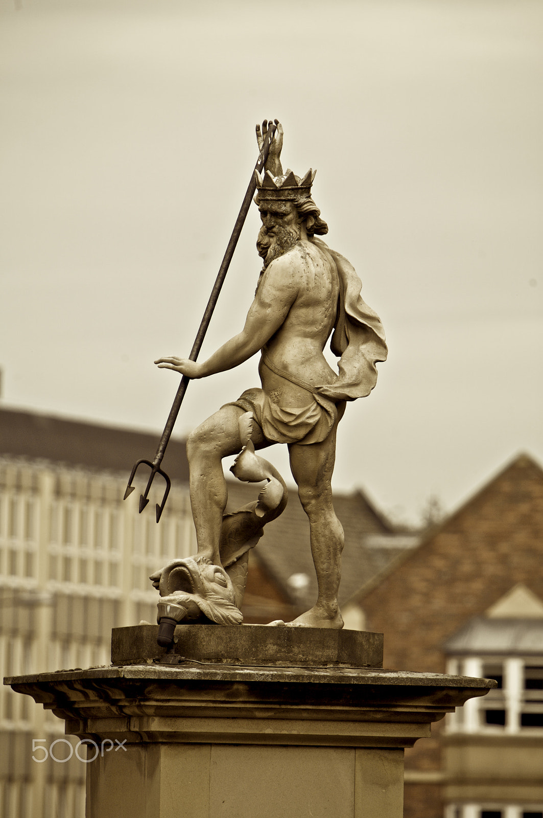 Canon EF 70-200mm F2.8L IS USM sample photo. Zeus statue photography