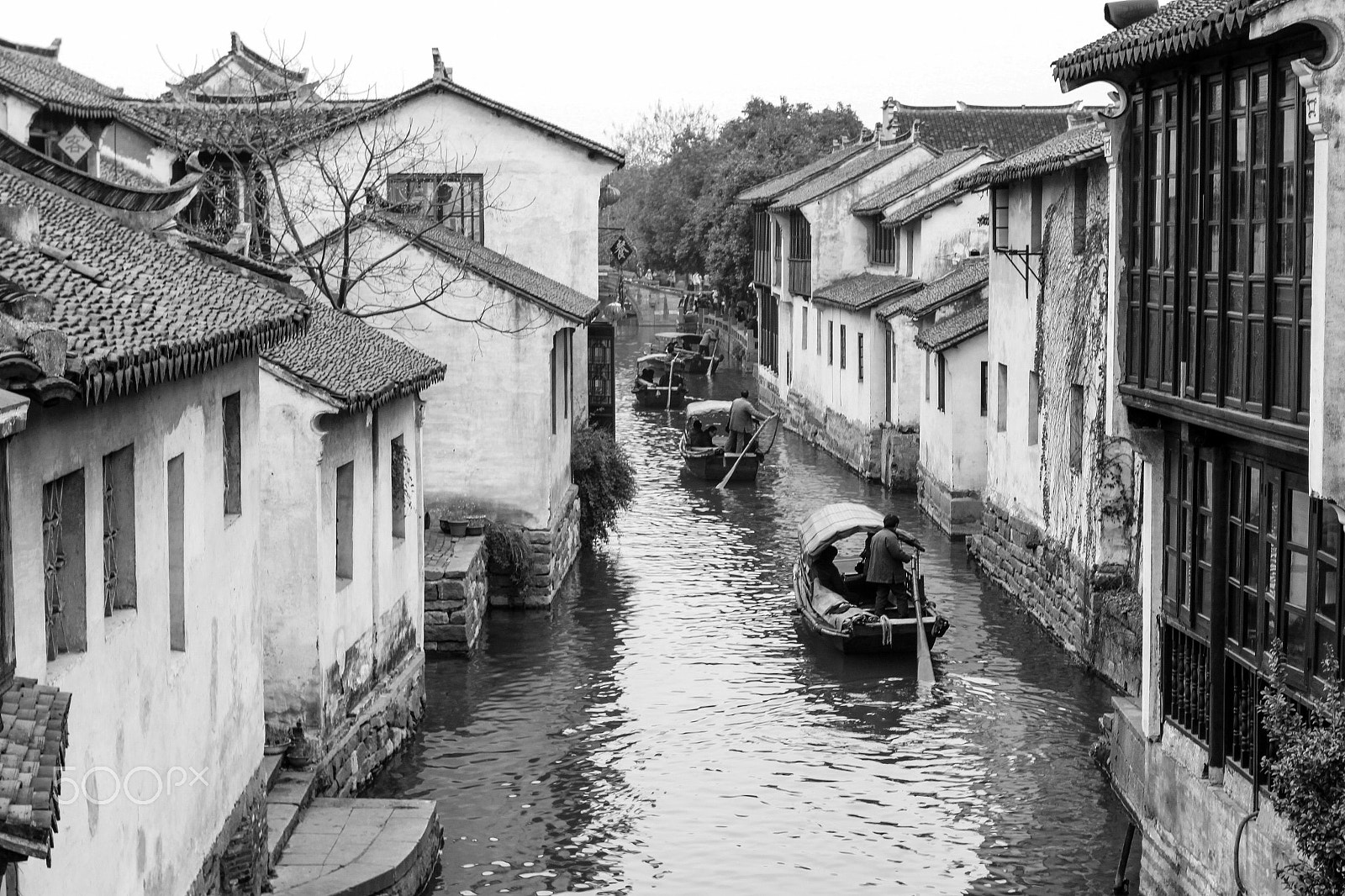 Canon EOS 500D (EOS Rebel T1i / EOS Kiss X3) + Canon EF 17-40mm F4L USM sample photo. Chinese water town photography