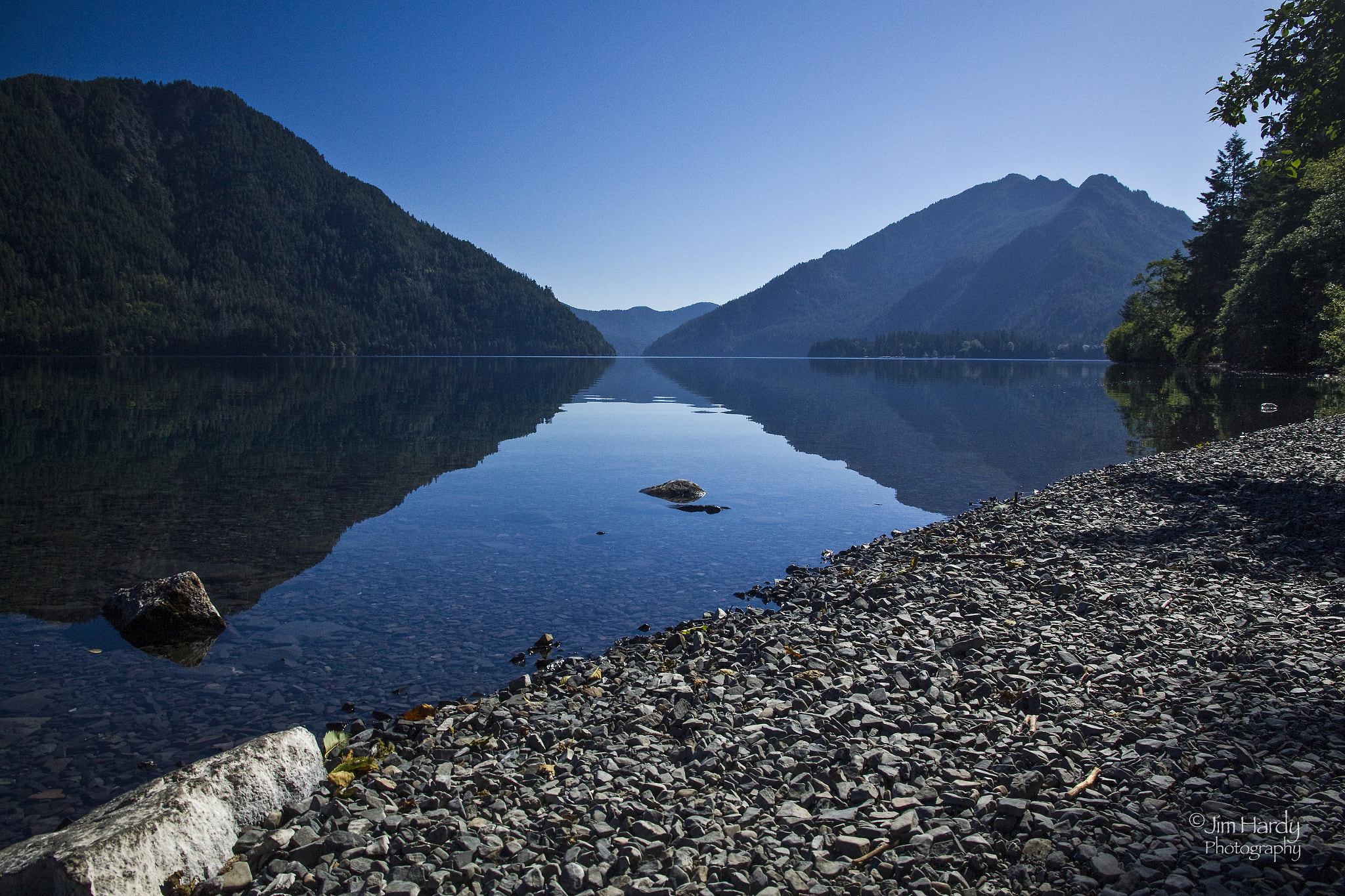 Canon EOS 550D (EOS Rebel T2i / EOS Kiss X4) sample photo. Clear day at lake crescent photography