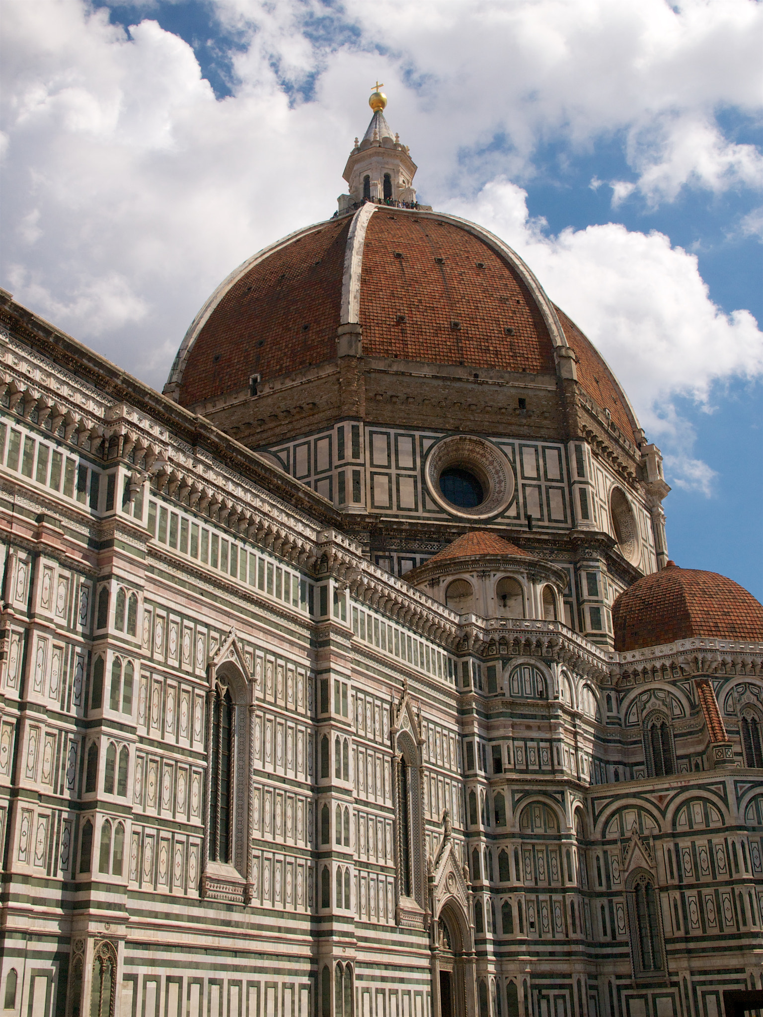 Olympus M.Zuiko Digital ED 14-150mm F4-5.6 sample photo. Florence's cathedral photography