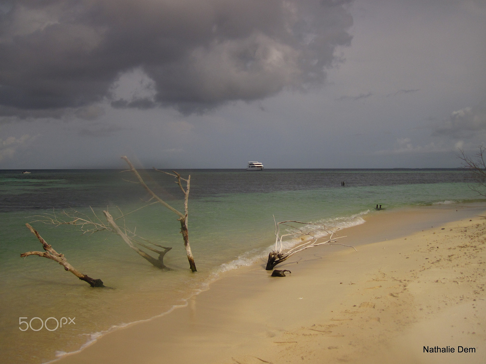 Canon PowerShot D10 sample photo. Maldives....sun.... photography