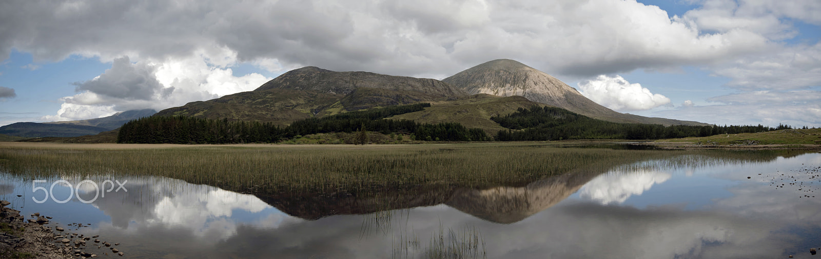 Sigma 10-20mm F4-5.6 EX DC HSM sample photo. Loch cill & red cuillin photography