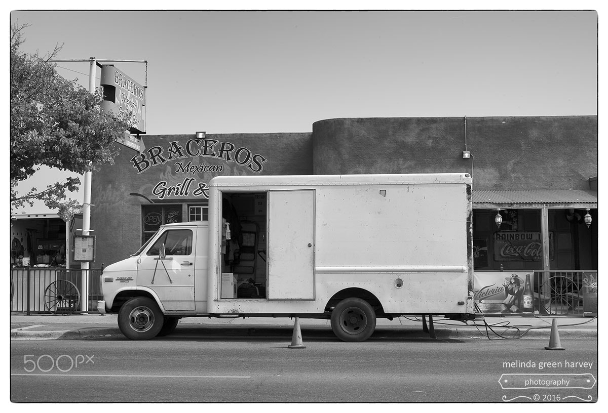 Leica Summarit-M 50mm F2.4 sample photo. Grill & truck photography