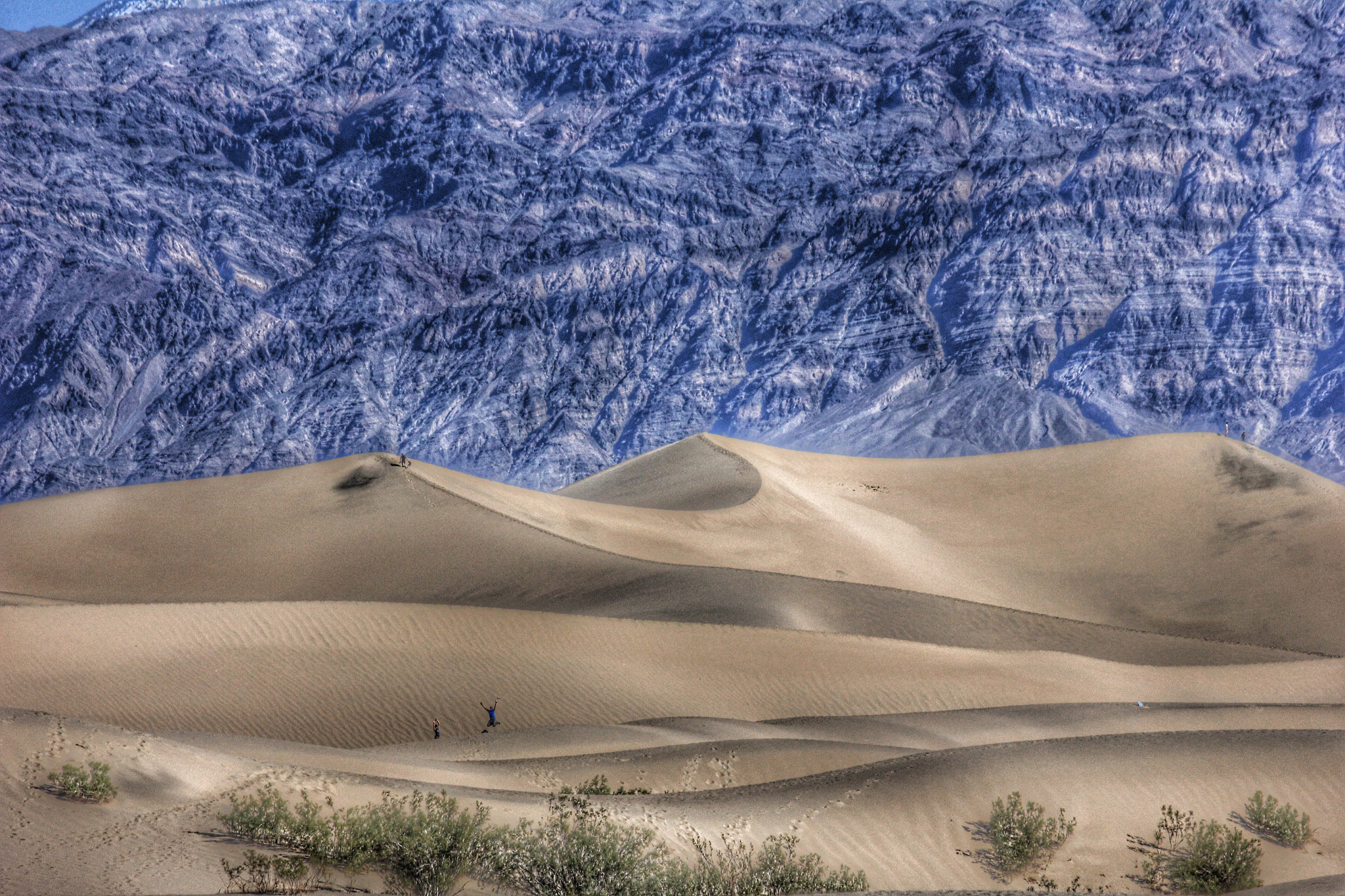Canon EF-S 55-250mm F4-5.6 IS II sample photo. The dunes- death valley photography