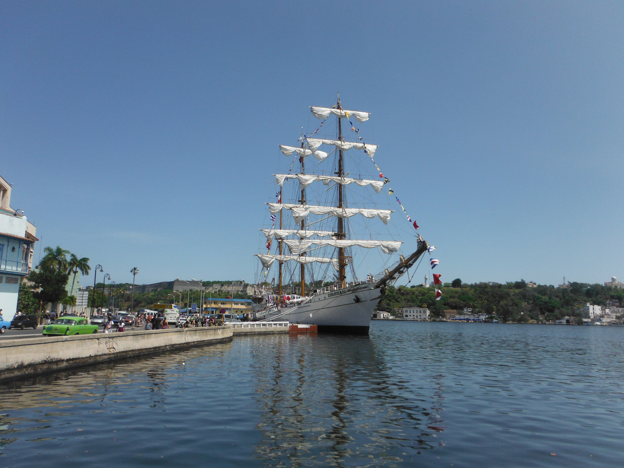 Fujifilm FinePix XP170 sample photo. Puerto de la habana photography