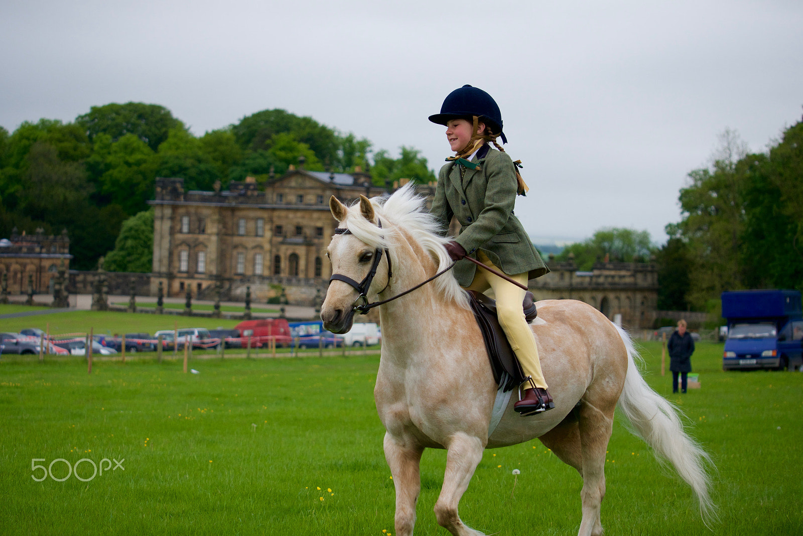 Panasonic Lumix G X Vario 35-100mm F2.8 OIS sample photo. Duncombe park country fair photography