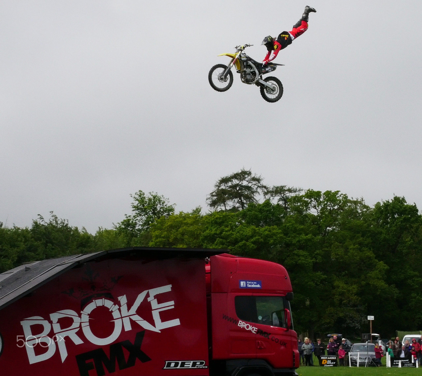 Panasonic Lumix G X Vario 35-100mm F2.8 OIS sample photo. Duncombe park country fair photography