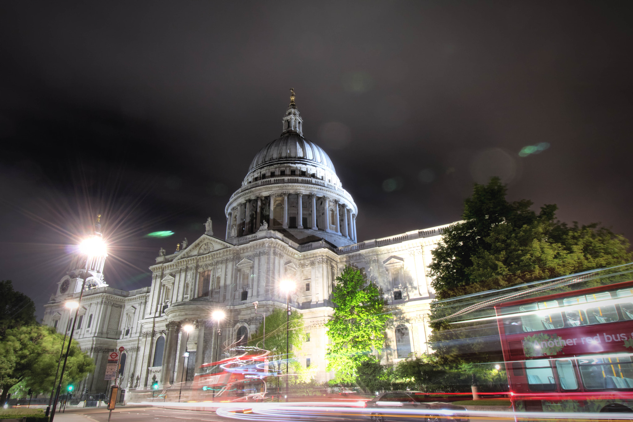Canon EF-S 10-18mm F4.5–5.6 IS STM sample photo. Paul at night photography