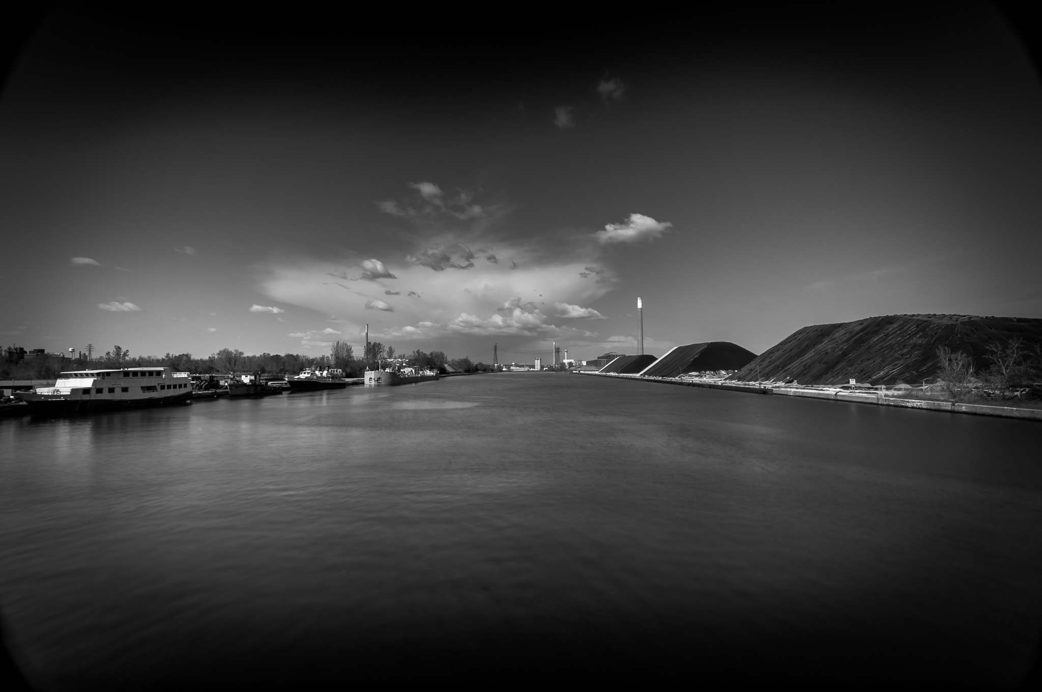 Sigma 10-20mm F4-5.6 EX DC HSM sample photo. Looking east photography