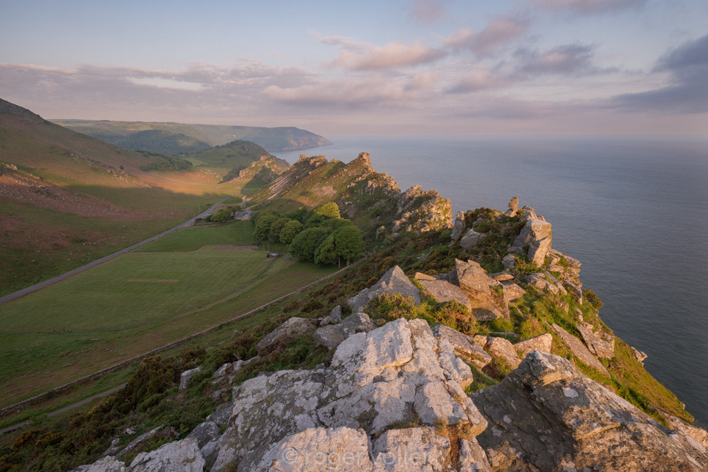 ZEISS Distagon T* 18mm F3.5 sample photo. Valley of rocks photography