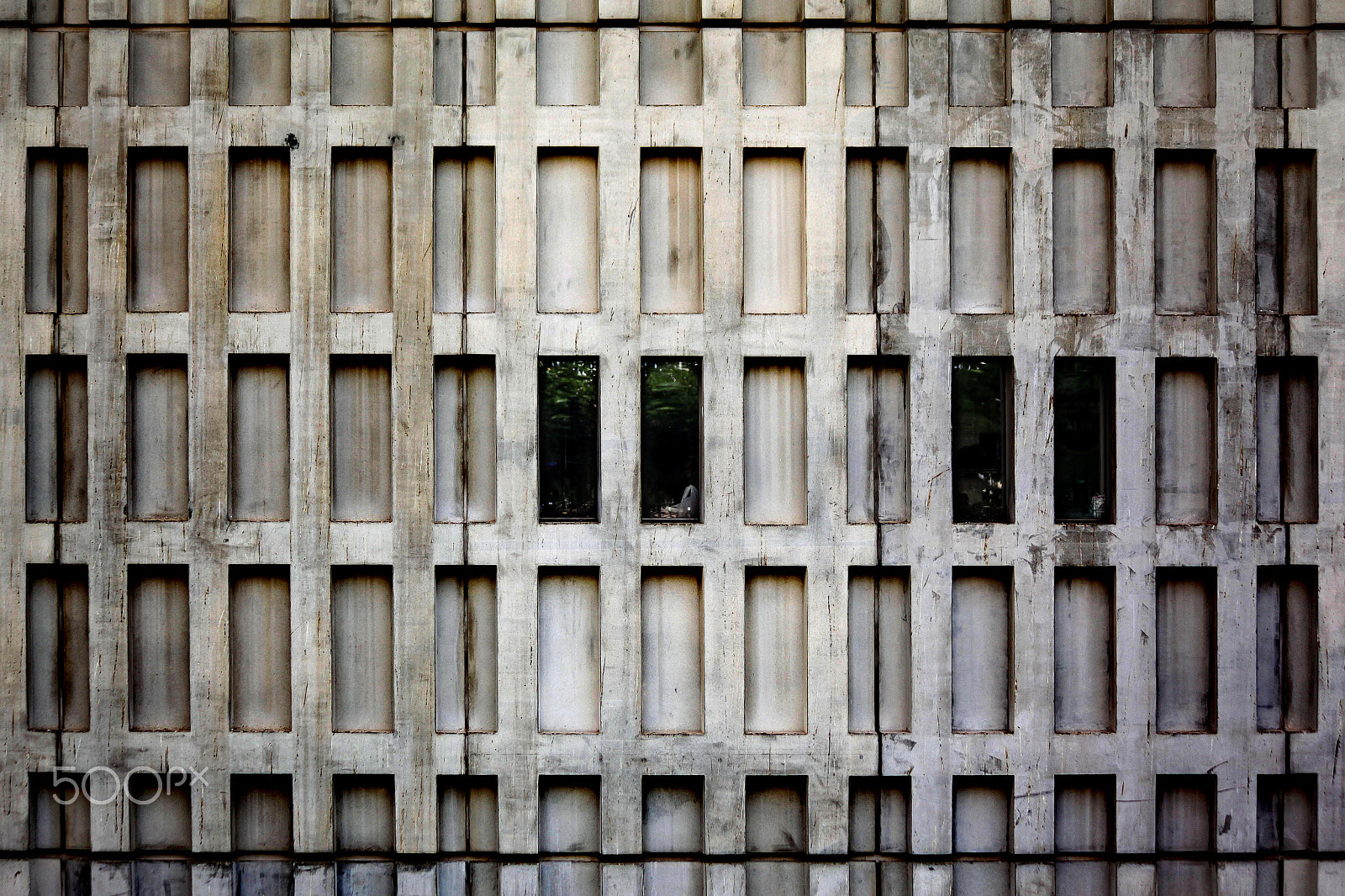 Canon EF 75-300mm F4.0-5.6 IS USM sample photo. Symmetry photography