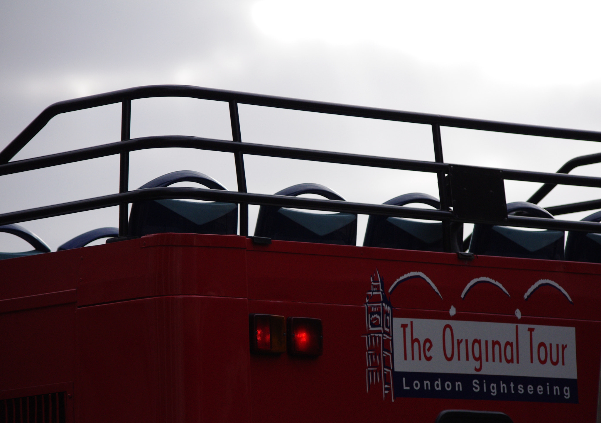 smc PENTAX-DA L 55-300mm F4-5.8 ED sample photo. London tour bus photography