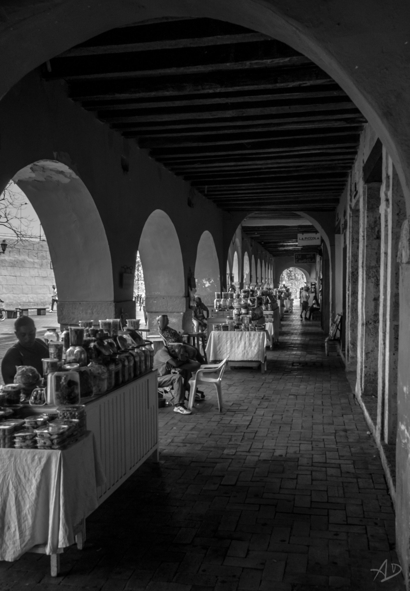 Samsung NX 20-50mm F3.5-5.6 ED sample photo. Candy market photography