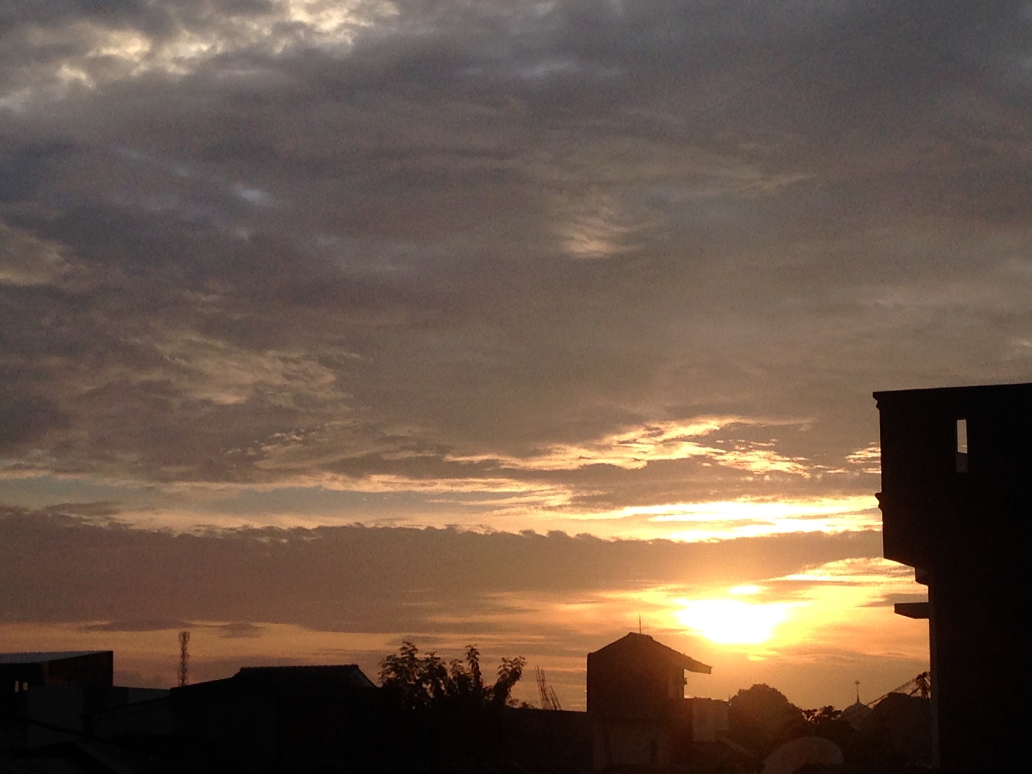 Apple iPhone5,1 sample photo. Morning has broken photography