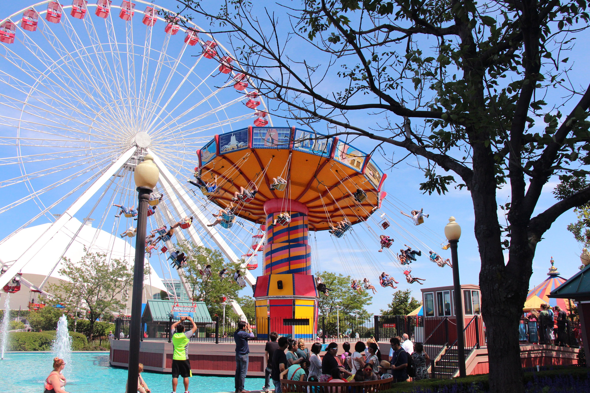 Canon EOS 650D (EOS Rebel T4i / EOS Kiss X6i) sample photo. Carnival days photography