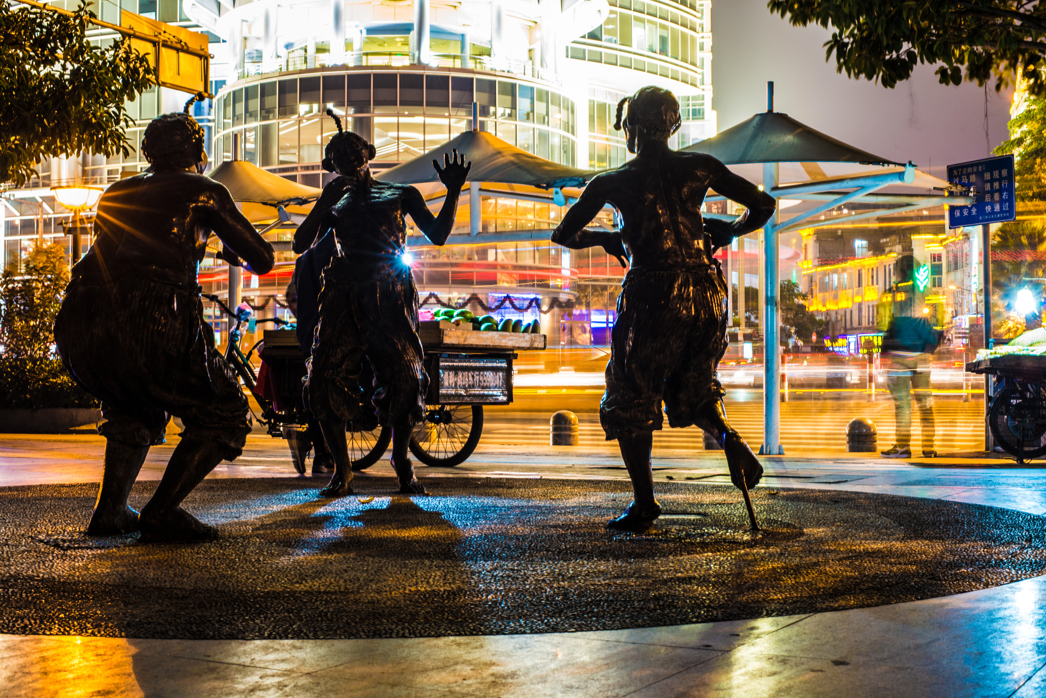 ZEISS Planar T* 50mm F1.4 sample photo. Night，amoy photography