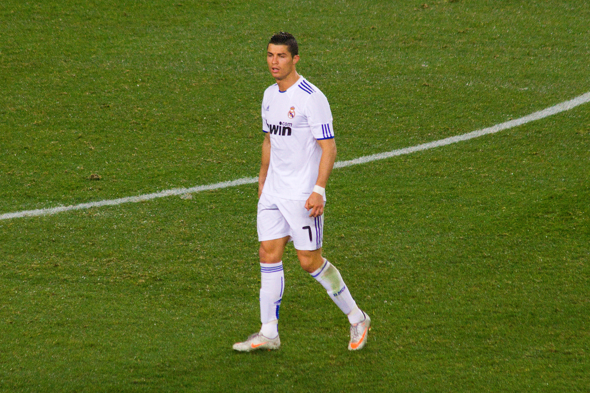 Canon EF 75-300mm F4.0-5.6 IS USM sample photo. #7 cristiano ronaldo photography