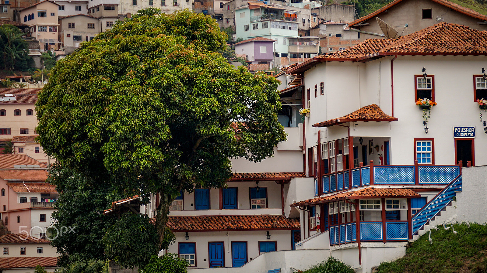 Sony Alpha NEX-5R + Sony E 55-210mm F4.5-6.3 OSS sample photo. Ouro preto - brazil photography