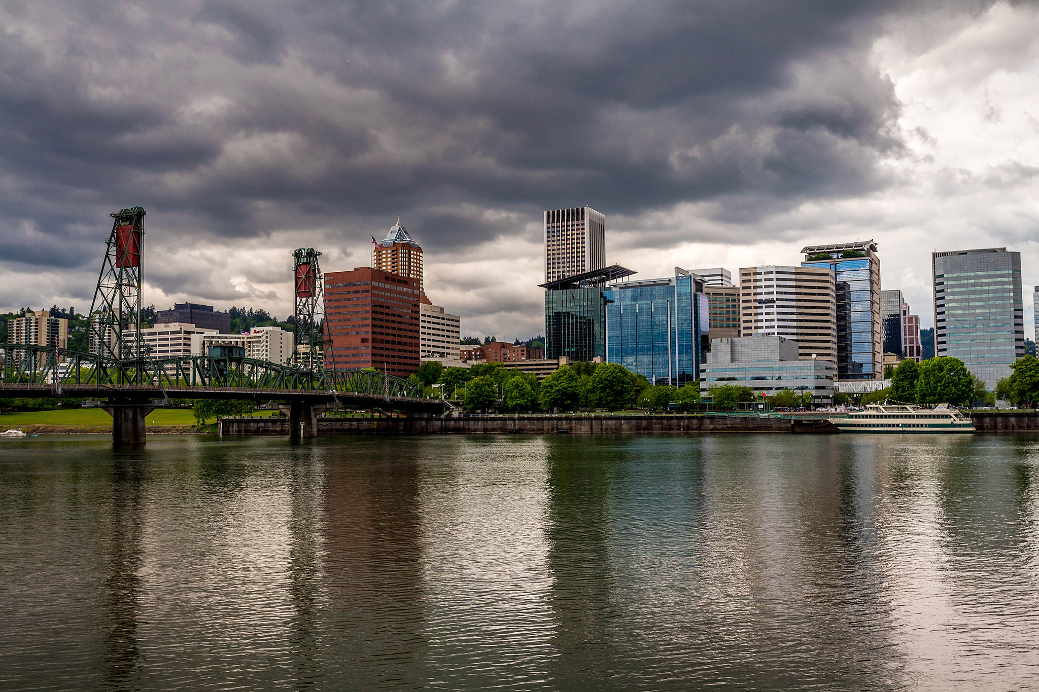 Sigma 20mm F1.4 DG HSM Art sample photo. Portland skyline photography