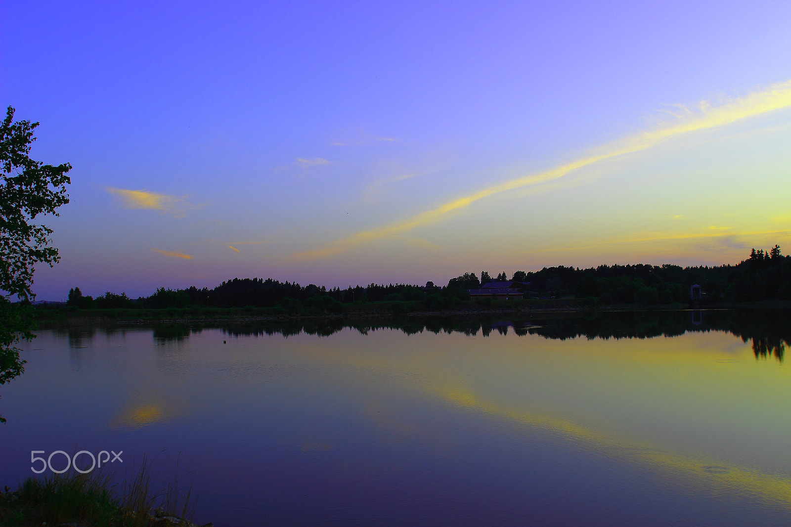 Canon EF 20-35mm f/2.8L sample photo. Reflection on the lake photography