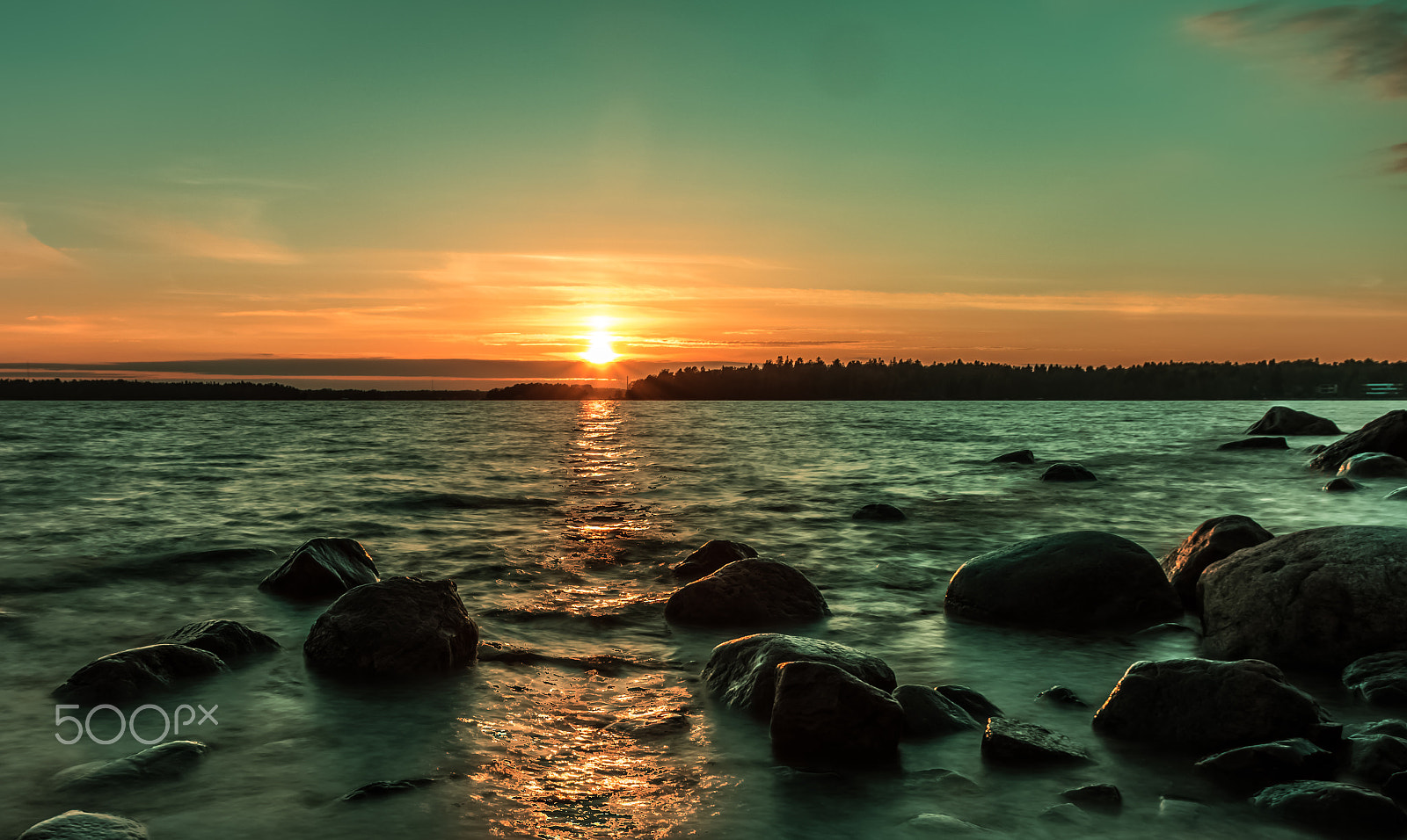 Canon EOS 750D (EOS Rebel T6i / EOS Kiss X8i) sample photo. Sunset at lauttasaari, helsinki photography