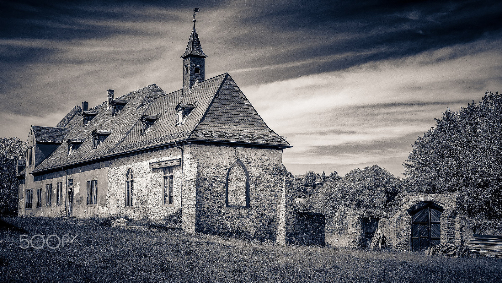 Sony SLT-A65 (SLT-A65V) + Sony DT 35mm F1.8 SAM sample photo. The forgotten abbey photography